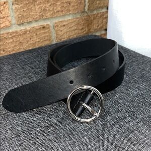 New Black vegan leather belt with Silver circle buckle - Small